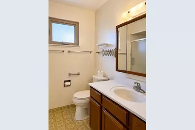 631 W Alisal St, Salinas, CA 93901 - Photo 9