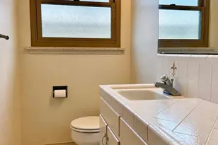 631 W Alisal St, Salinas, CA 93901 - Photo 11