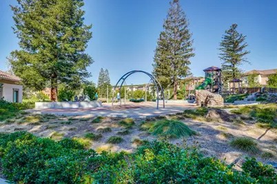 576 San Posadas Ter, Sunnyvale, CA 94085 - Photo 53