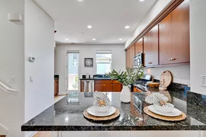 576 San Posadas Ter, Sunnyvale, CA 94085 - Photo 9
