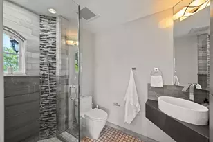 15301 Robin Anne Ln, Monte Sereno, CA 95030 - Photo 25