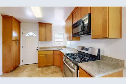 1112 Bay Rd, East Palo Alto, CA 94303 - Photo 11