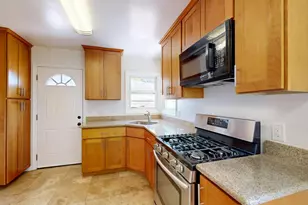 1112 Bay Rd, East Palo Alto, CA 94303 - Photo 11