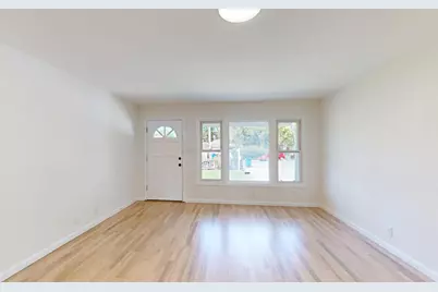 1112 Bay Rd, East Palo Alto, CA 94303 - Photo 3