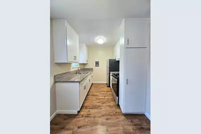 527 Walker Dr, Mountain View, CA 94043 - Photo 11