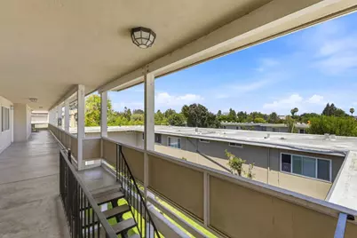 527 Walker Dr, Mountain View, CA 94043 - Photo 15