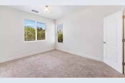 445 Cecelio Way, Tracy, CA 95376 - Photo 31