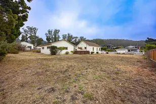 978 Palma St, El Granada, CA 94018 - Photo 3