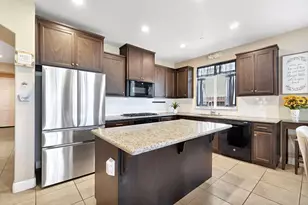 1596 Manzanita Way, Los Banos, CA 93635 - Photo 11