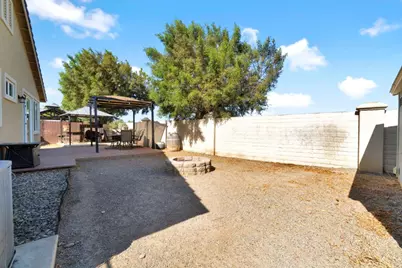 1596 Manzanita Way, Los Banos, CA 93635 - Photo 31