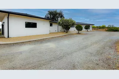 1667 Santa Ana Rd, Hollister, CA 95023 - Photo 3