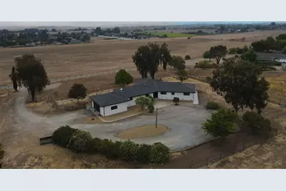 1667 Santa Ana Rd, Hollister, CA 95023 - Photo 1