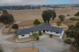 1667 Santa Ana Rd, Hollister, CA 95023 - Photo 43