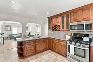 1001 O'Brien Ct, San Jose, CA 95126 - Photo 25