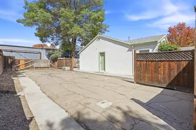 1001 Obrien Ct, San Jose, CA 95126 - Photo 37