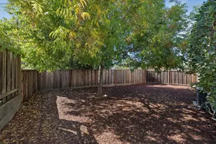 2071 Cecelia Way, Mountain View, CA 94040 - Photo 27