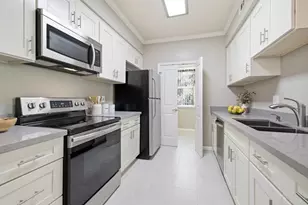 1982 W Bayshore Rd 336, East Palo Alto, CA 94303 - Photo 9