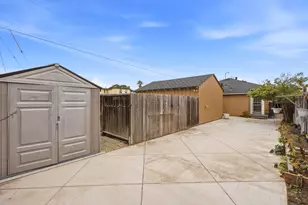 301 Lorimer St, Salinas, CA 93901 - Photo 19