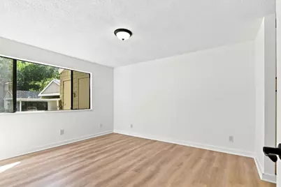 5699 Makati Cir B, San Jose, CA 95123 - Photo 17
