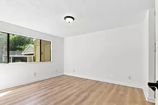 5699 Makati Cir B, San Jose, CA 95123 - Photo 17
