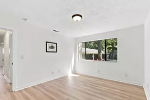 5699 Makati Cir B, San Jose, CA 95123 - Photo 15