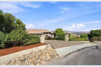 323 Taryn Ct, Hollister, CA 95023 - Photo 5