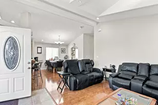 60 Wilson Way 18, Milpitas, CA 95035 - Photo 7