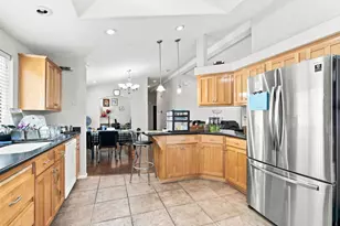 60 Wilson Way 18, Milpitas, CA 95035 - Photo 11