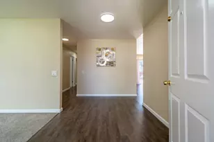 3284 Faith Ct, San Jose, CA 95127 - Photo 7