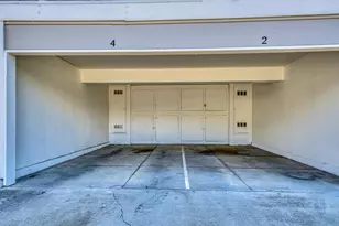 1889 Cherokee Dr 4, Salinas, CA 93906 - Photo 27