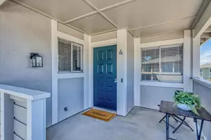 1889 Cherokee Dr 4, Salinas, CA 93906 - Photo 3