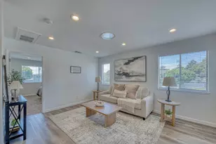 1889 Cherokee Dr 4, Salinas, CA 93906 - Photo 7