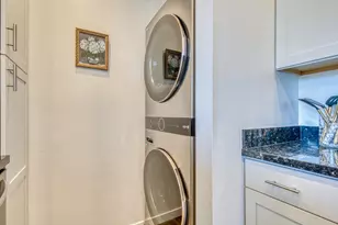 1889 Cherokee Dr 4, Salinas, CA 93906 - Photo 17