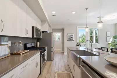 350 Circuit Way, Mountain View, CA 94043 - Photo 15
