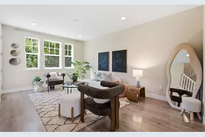 350 Circuit Way, Mountain View, CA 94043 - Photo 17