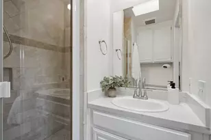 16 Lorton Ave 3, Burlingame, CA 94010 - Photo 21
