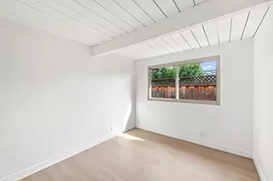 724 Ames Ave, Palo Alto, CA 94303 - Photo 17