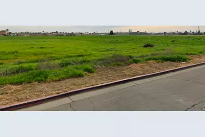 604 Willmott Ave, Los Banos, CA 93635 - Photo 3