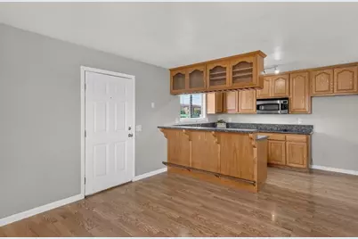 929 Lake Village Dr, Watsonville, CA 95076 - Photo 25