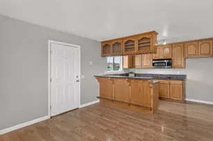 929 Lake Village Dr, Watsonville, CA 95076 - Photo 25