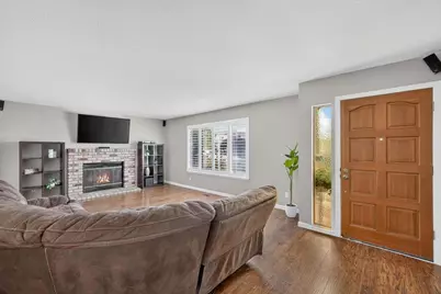 929 Lake Village Dr, Watsonville, CA 95076 - Photo 5