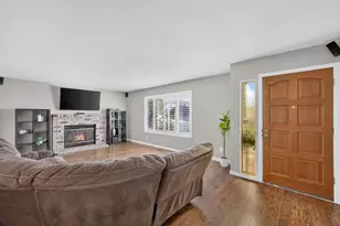 929 Lake Village Dr, Watsonville, CA 95076 - Photo 5