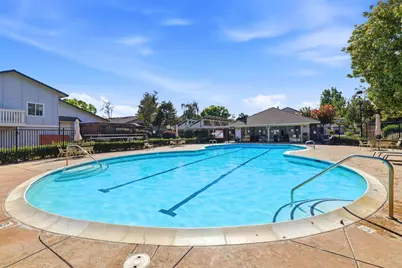 1349 Merrivale West Sq, San Jose, CA 95117 - Photo 37