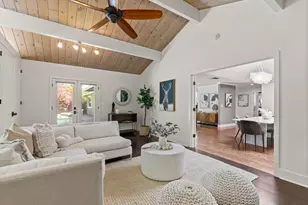 20005 Scotland Dr, Saratoga, CA 95070 - Photo 17