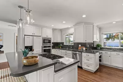 20005 Scotland Dr, Saratoga, CA 95070 - Photo 9