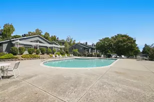 8035 Mountain View Dr B, Pleasanton, CA 94588 - Photo 39