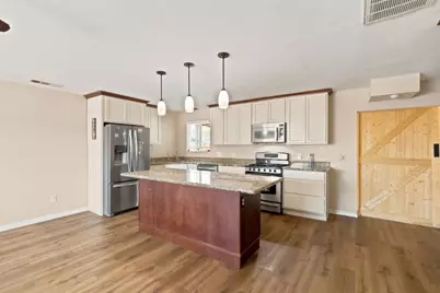 521 Oregon St, Manteca, CA 95337 - Photo 11