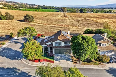 2729 Mira Bella Cir, Morgan Hill, CA 95037 - Photo 31