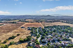 2729 Mira Bella Cir, Morgan Hill, CA 95037 - Photo 89
