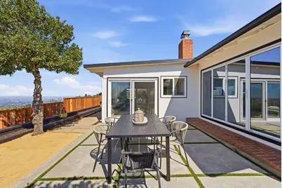 141 Rishell Dr, Oakland, CA 94619 - Photo 35